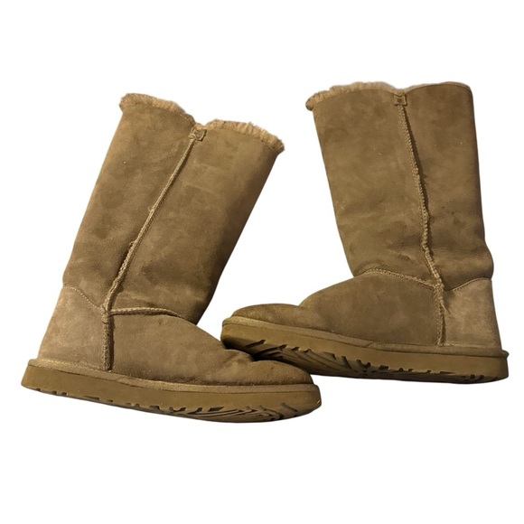 UGG Women's Bailey Button Triplet Tall Charcoal Grey Suede Boots 1873 Sz 8 - Picture 5 of 6